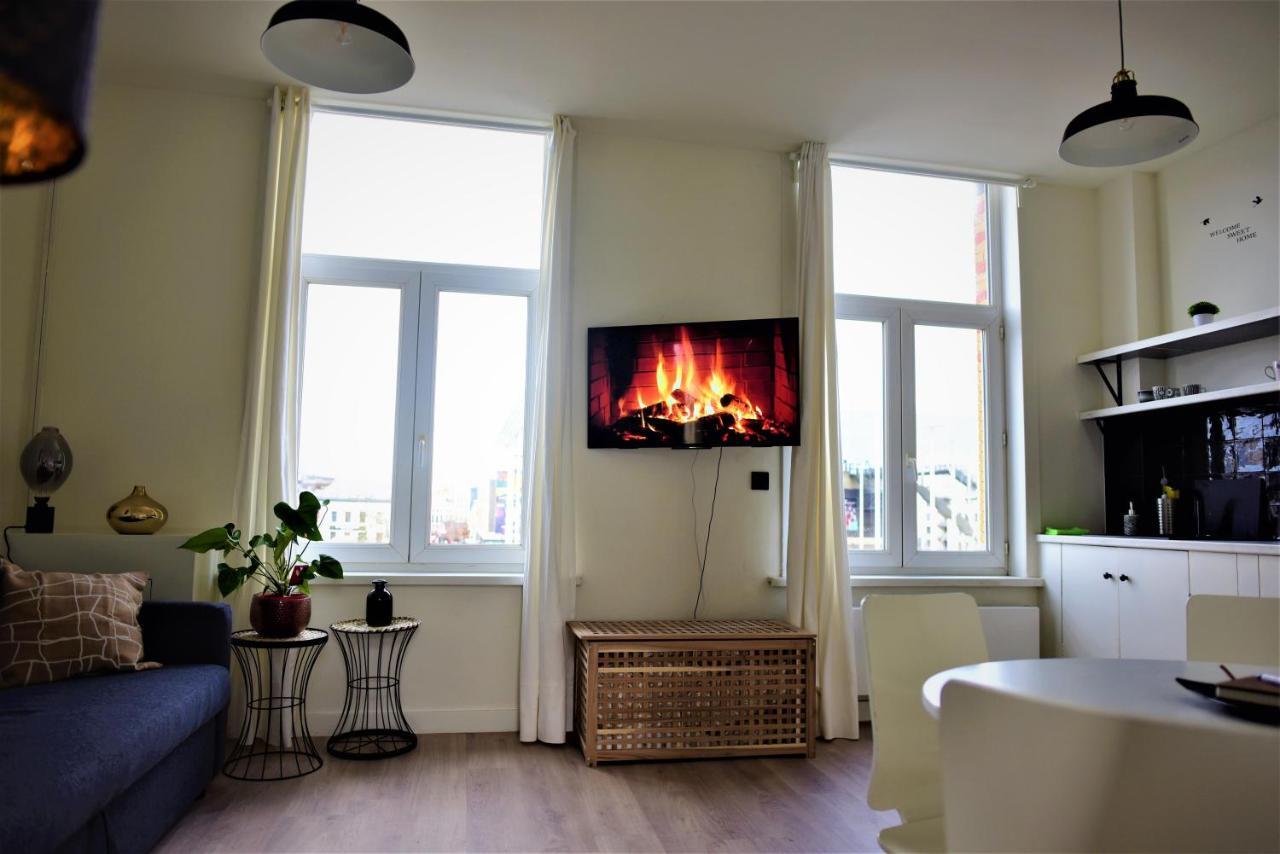 Sleep Inn - Black And White Modern Flat With Cityview Antwerpen Eksteriør bilde